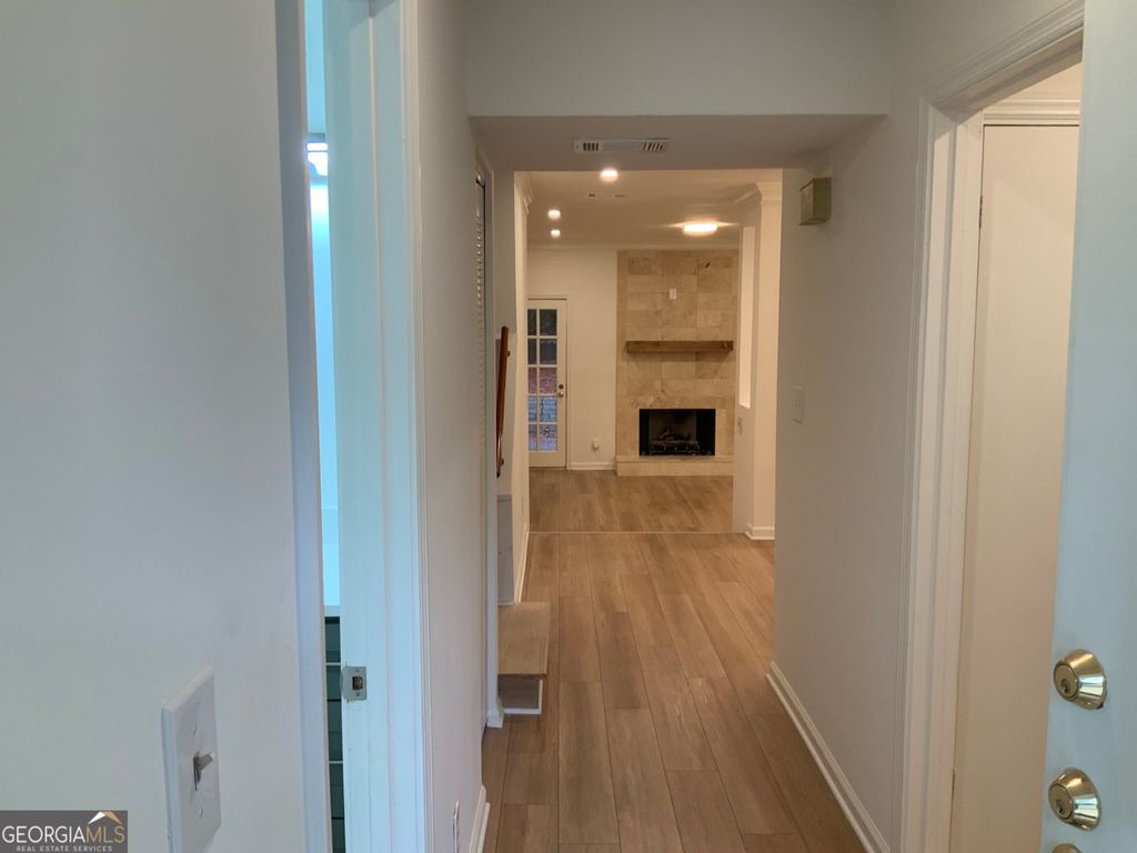 5440 Chemin De Vie NE, Sandy Springs, GA 30342 — photo 2