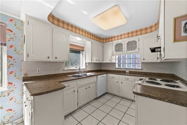 4450 Churchill Boulevard, Cleveland, OH 44118
