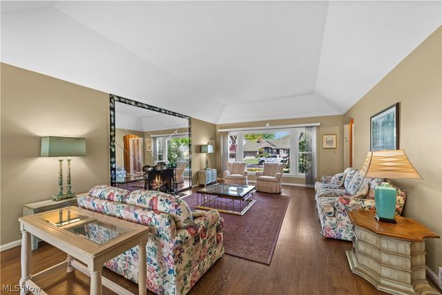 4450 Churchill Boulevard, Cleveland, OH 44118