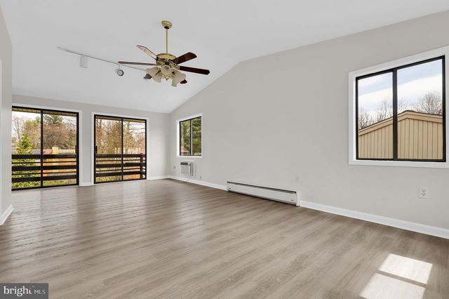 11617 SILENT VALLEY LN, North Potomac, MD 20878