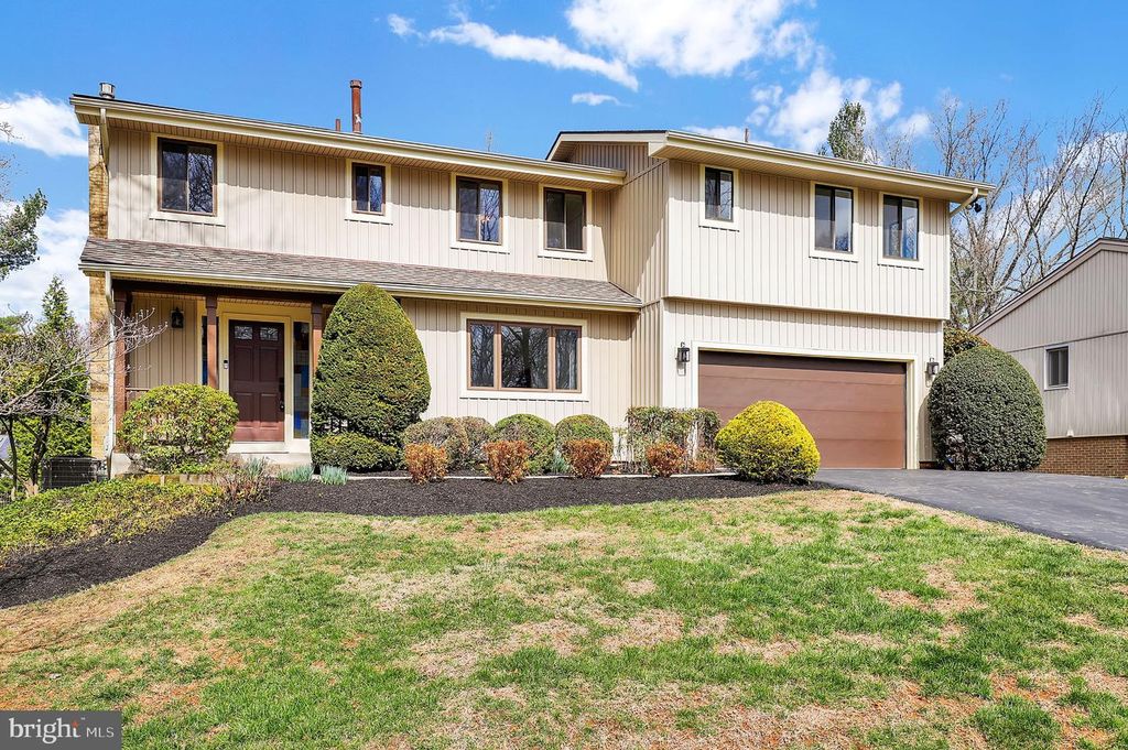 11617 SILENT VALLEY LN, North Potomac, MD 20878