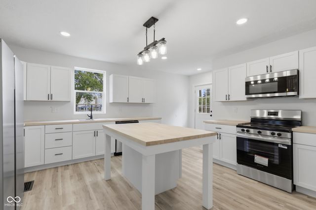 260 E Beecher Street, Indianapolis, IN 46225