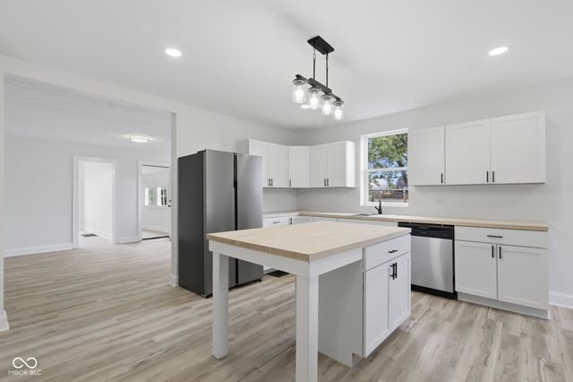 260 E Beecher Street, Indianapolis, IN 46225