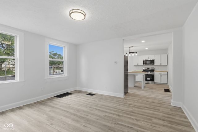 260 E Beecher Street, Indianapolis, IN 46225