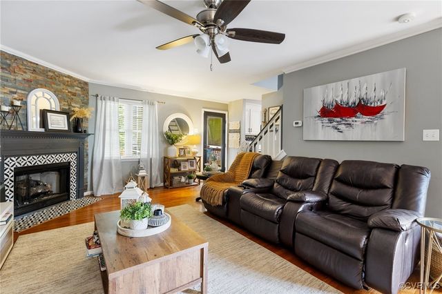 10118 Bon Air Crest Dr, North Chesterfield, VA 23235