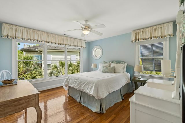 7 2nd Avenue, Isle Of Palms, SC 29451