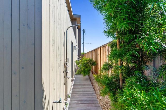 1122 W Cliff Drive, Santa Cruz, CA 95060