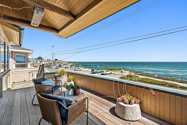 1122 W Cliff Drive, Santa Cruz, CA 95060