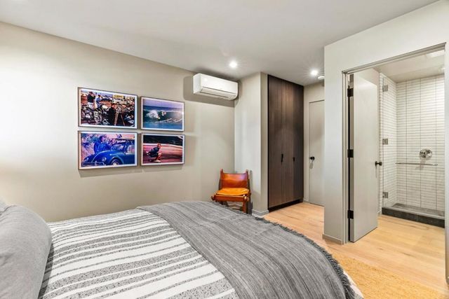 1122 W Cliff Drive, Santa Cruz, CA 95060