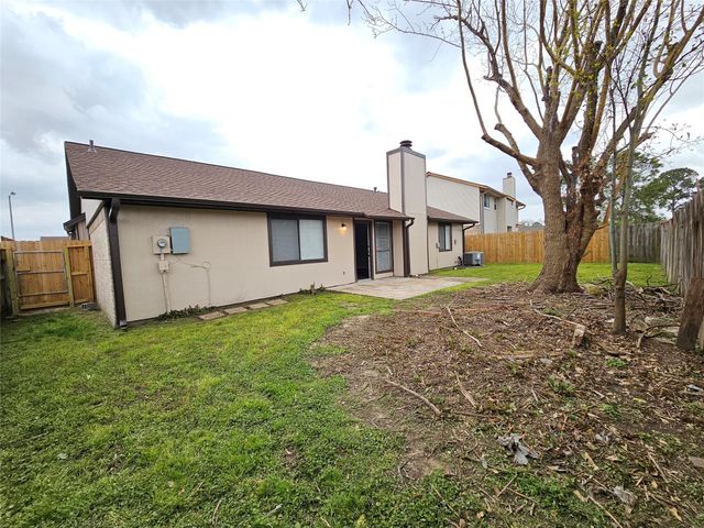 8807 Moonlight Forest Drive, Houston, TX 77088