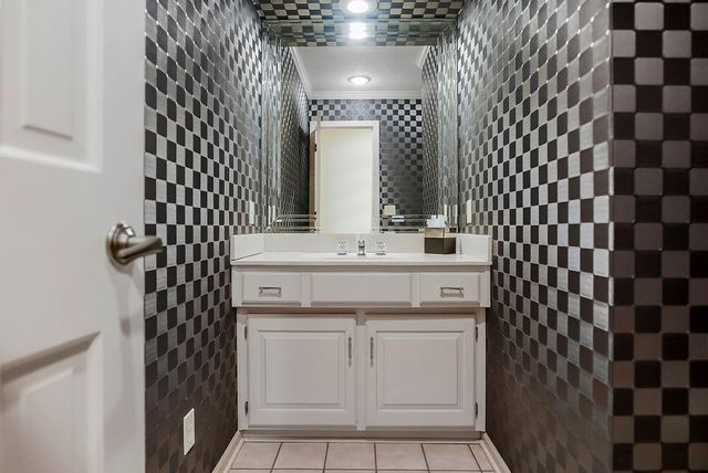 12308 Delmar Street, Leawood, KS 66209