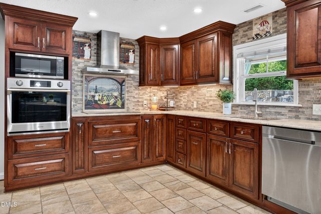 111 Brockton Ridge Drive, Garner, NC 27529