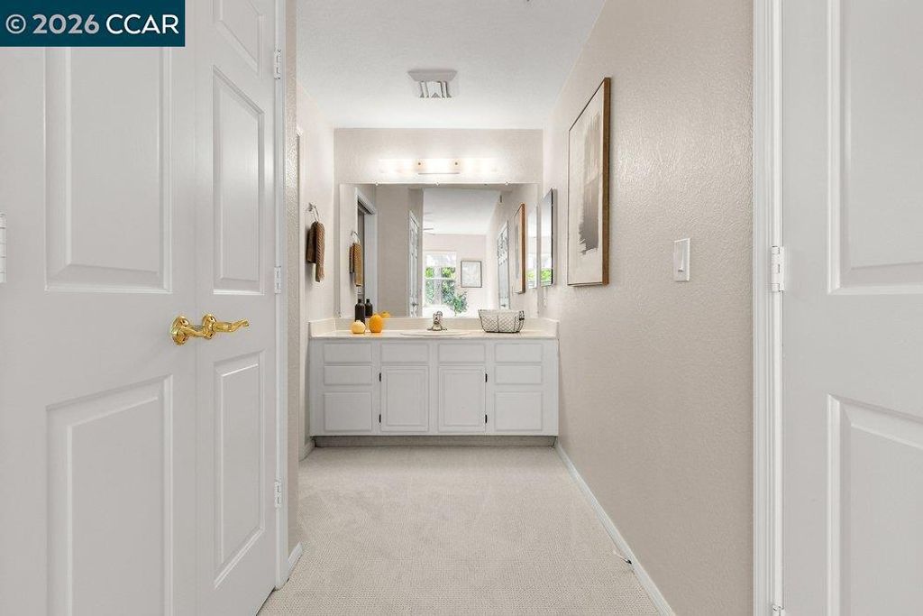 Image 21 of property listing at 1860 Tice Creek Dr 1206, Walnut Creek, CA 94595