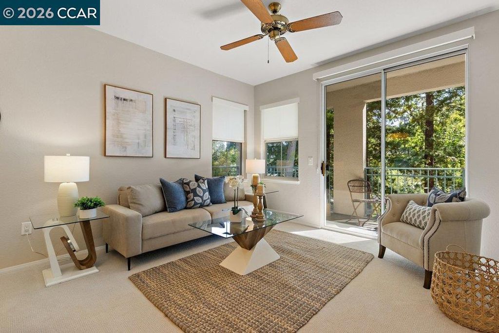 Image 3 of property listing at 1860 Tice Creek Dr 1206, Walnut Creek, CA 94595