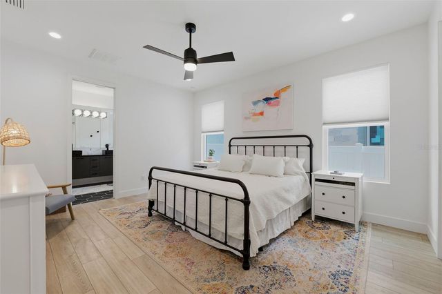 5160 DARTMOUTH AVENUE N, St Petersburg, FL 33710