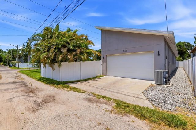 5160 DARTMOUTH AVENUE N, St Petersburg, FL 33710