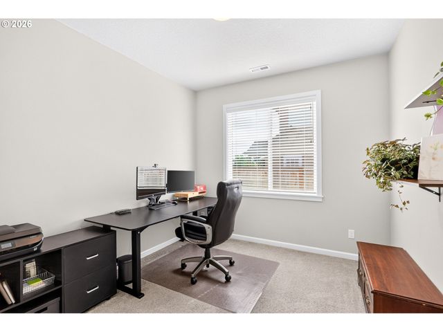 708 E TAFT St, Carlton, OR 97111