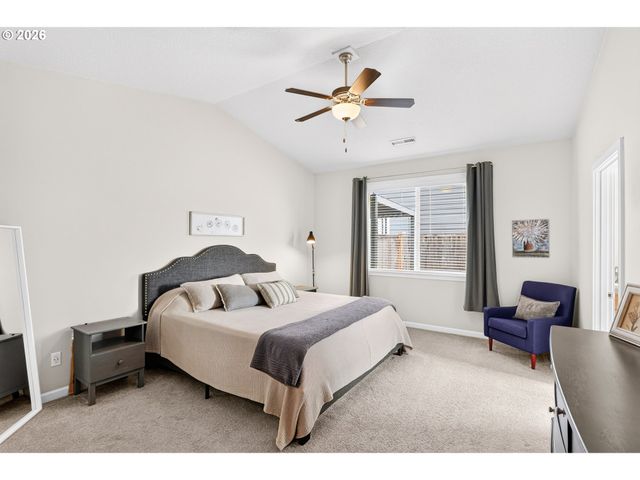 708 E TAFT St, Carlton, OR 97111