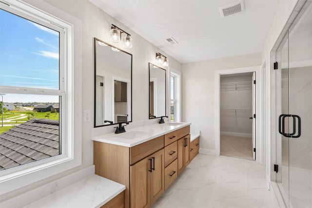 250 NW Copperleaf Court, Waukee, IA 50263