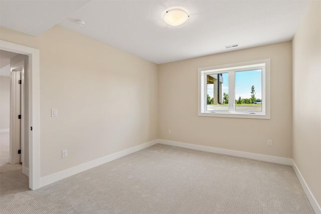 250 NW Copperleaf Court, Waukee, IA 50263