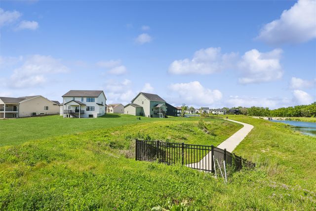 250 NW Copperleaf Court, Waukee, IA 50263