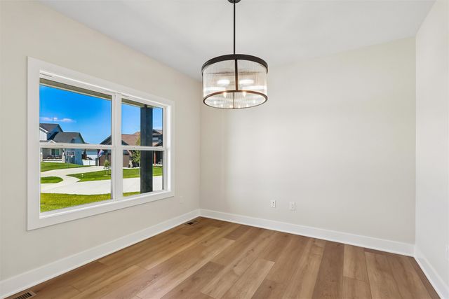 250 NW Copperleaf Court, Waukee, IA 50263