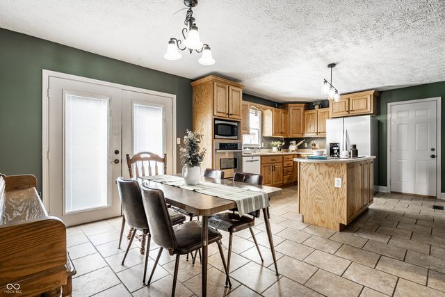 918 Briarwood Drive, Brownsburg, IN 46112