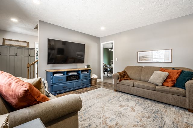 918 Briarwood Drive, Brownsburg, IN 46112