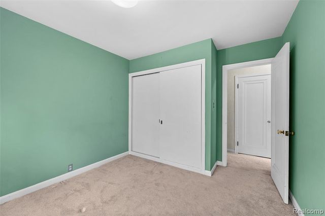 404 Lexington Boulevard, Royal Oak, MI 48073