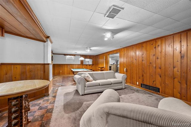 404 Lexington Boulevard, Royal Oak, MI 48073