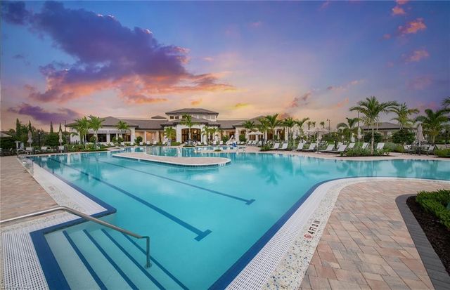 1992 Don Benito WAY, Naples, FL 34120