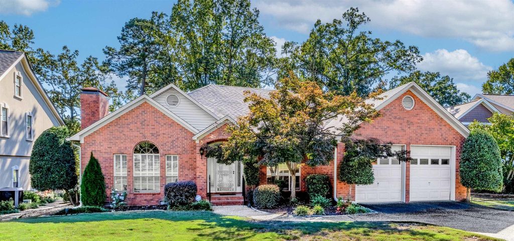 16 Masters Place Drive, Maumelle, AR 72113