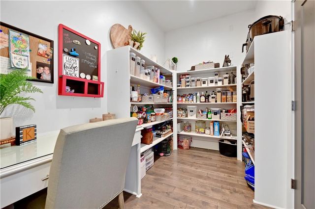 11510 W 157th Terrace, Overland Park, KS 66221