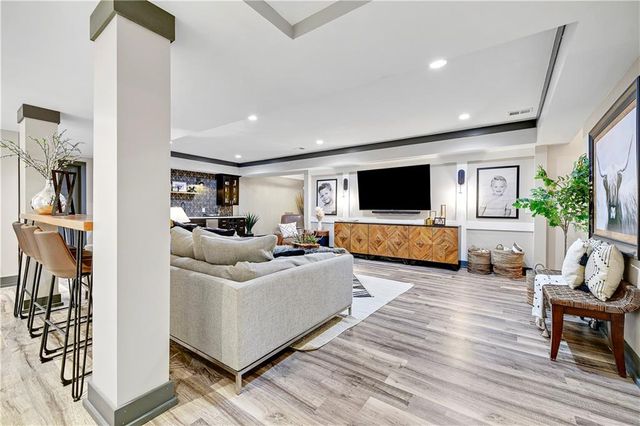 11510 W 157th Terrace, Overland Park, KS 66221