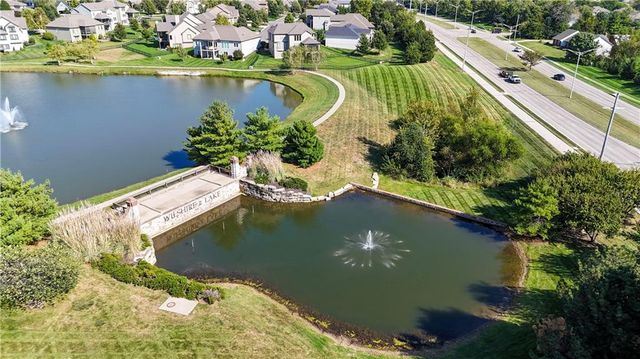 11510 W 157th Terrace, Overland Park, KS 66221