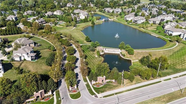 11510 W 157th Terrace, Overland Park, KS 66221