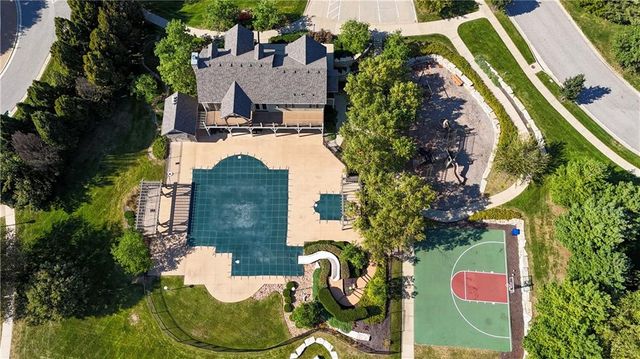 11510 W 157th Terrace, Overland Park, KS 66221