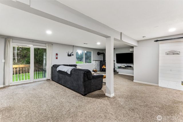 22325 Perimeter Court SE, Yelm, WA 98597