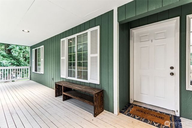 22325 Perimeter Court SE, Yelm, WA 98597