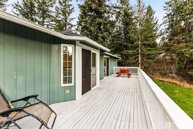 22325 Perimeter Court SE, Yelm, WA 98597