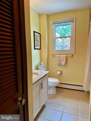 32 E BENEDICT AVE, Havertown, PA 19083