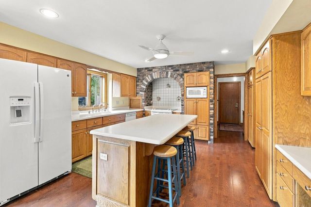 N26W30851 Golf Hills DRIVE, Pewaukee, WI 53072