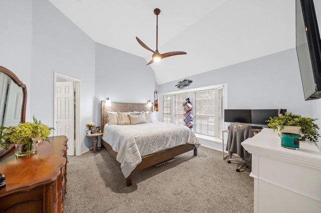 1501 Piney Woods Drive, Friendswood, TX 77546