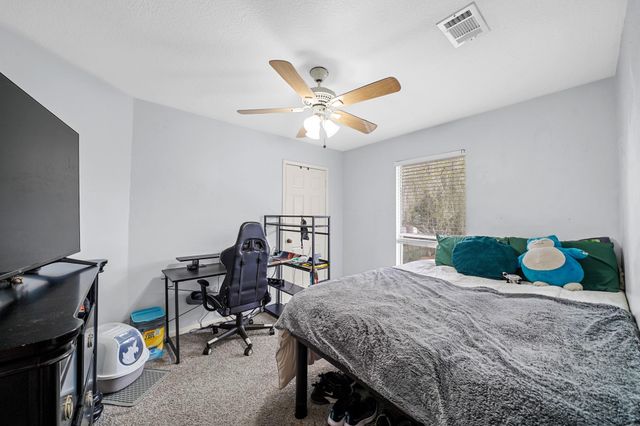 1501 Piney Woods Drive, Friendswood, TX 77546