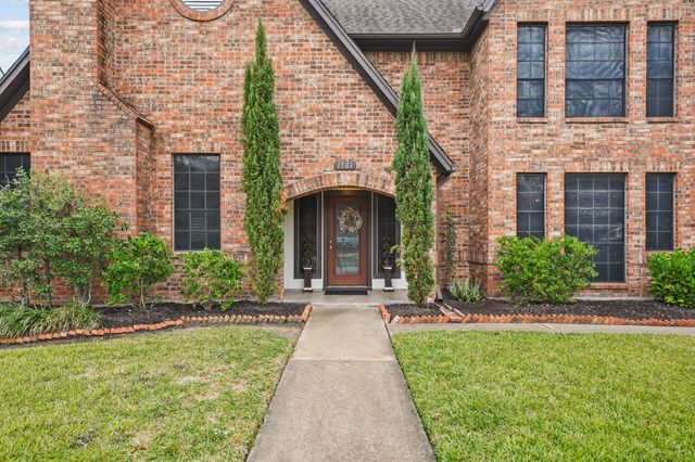 1501 Piney Woods Drive, Friendswood, TX 77546