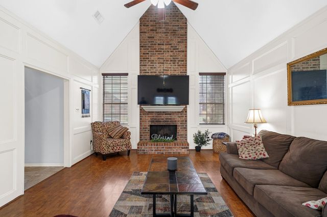 1501 Piney Woods Drive, Friendswood, TX 77546