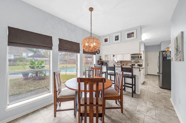 1501 Piney Woods Drive, Friendswood, TX 77546