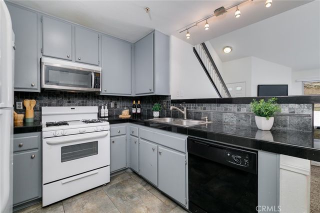 13133 Le Parc 706, Chino Hills, CA 91709