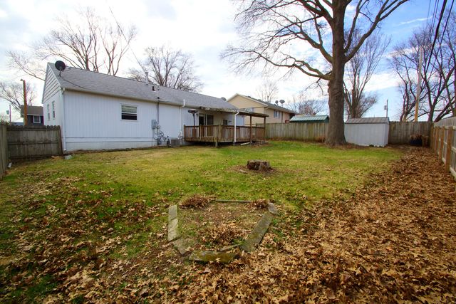 2704 WOOD DALE Avenue, Davenport, IA 52804