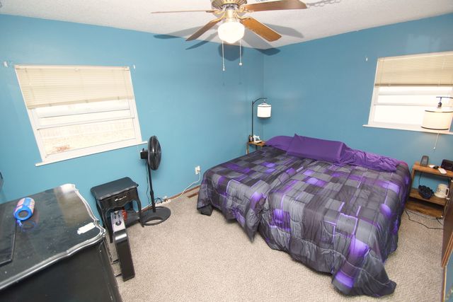 2704 WOOD DALE Avenue, Davenport, IA 52804